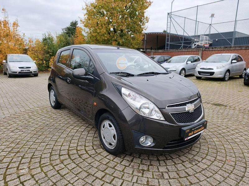 Second-hand Chevrolet Spark 68 CP (50 kW) 2011 Maro Hatchback