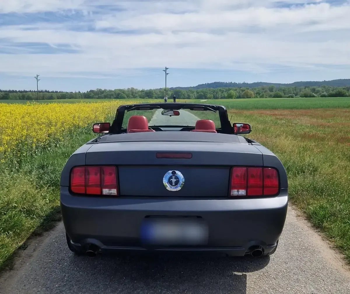Second-hand Ford Mustang 212 CP (155 kW) 2005 Negru Cabrio