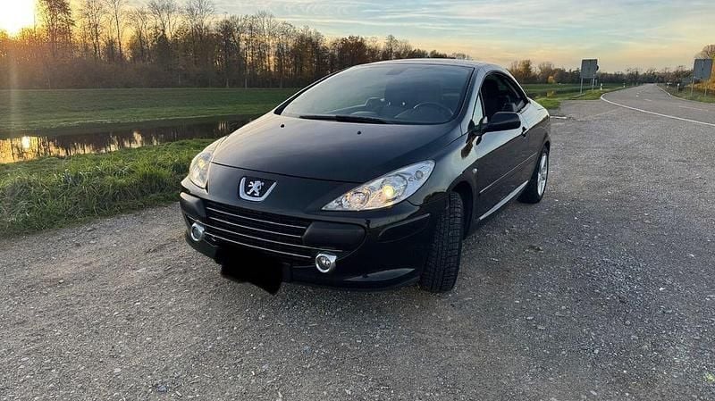 Schwarz Gebraucht 2006 Peugeot 307 CC Cabrio | 3.500 € (Fairer Preis) - Bild 1/4