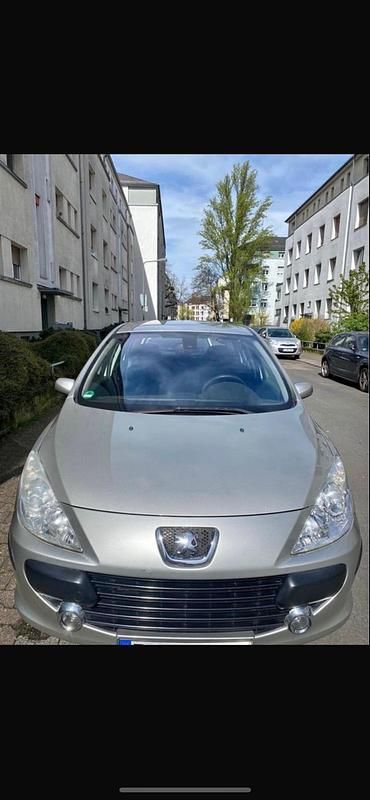 Beige Gebraucht 2006 Peugeot 307 Kleinwagen | 2.500 € - Bild 1/3
