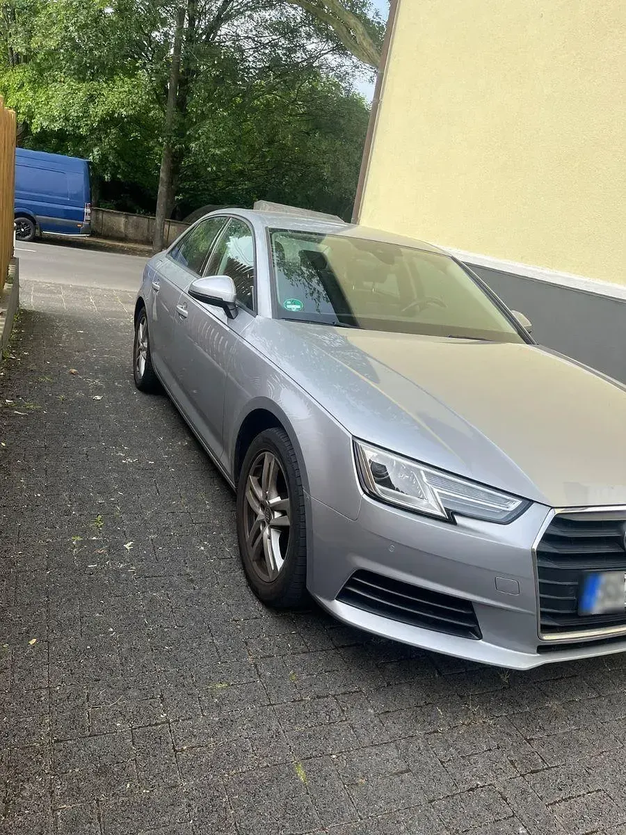 Gebraucht Audi A4 150 PS (110 kW) 2016 Grau Limousine