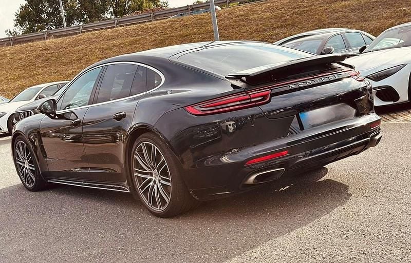 Schwarz Gebraucht 2017 Porsche Panamera 4 Executive Limousine | 57.800 € (Fairer Preis) - Bild 1/4