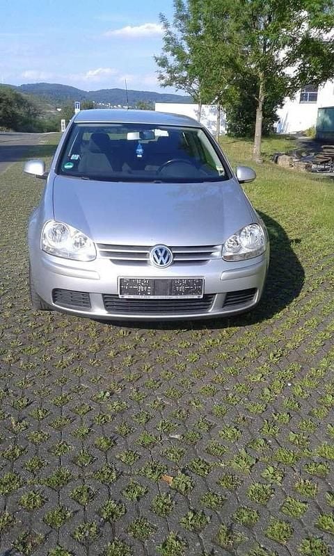 Gebraucht VW Golf V Trendline 105 PS (77 kW) 2006 Silber Kleinwagen