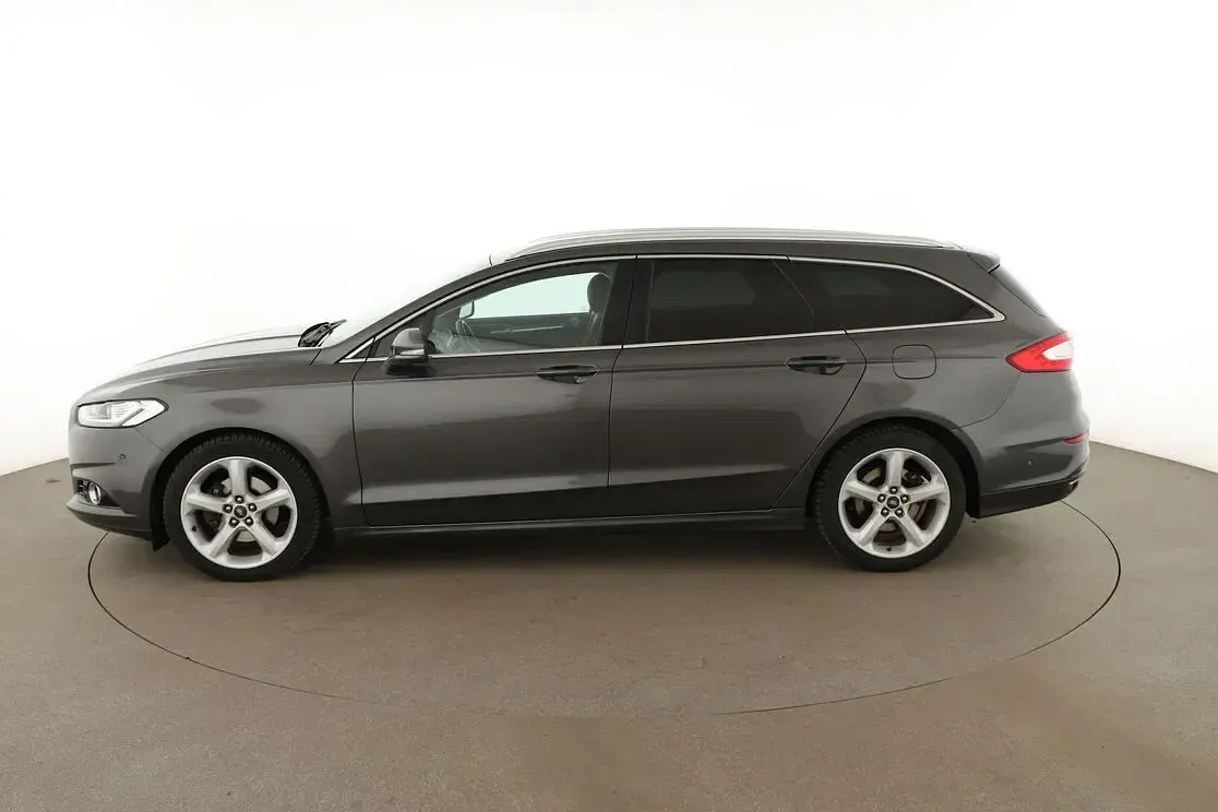 Gebraucht Ford Mondeo Titanium 239 PS (175 kW) 2016 Grau Kombi
