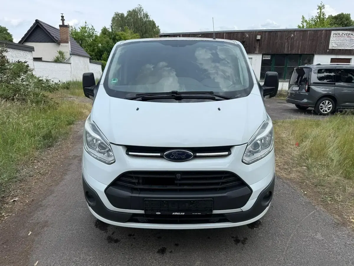 Gebraucht Ford Transit Custom 155 PS (114 kW) 2015 Weiß Van / Kleinbus