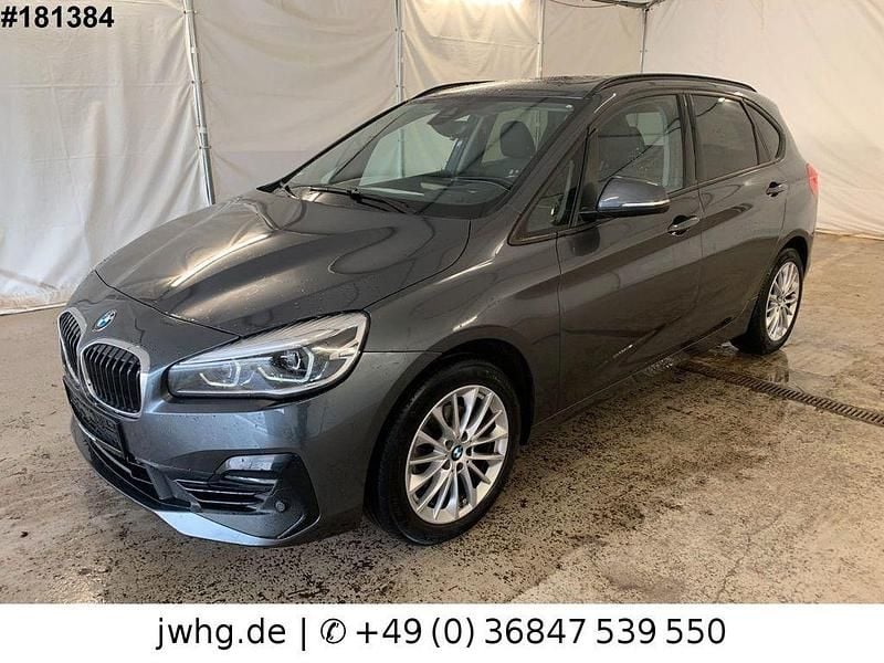 Gebraucht BMW 218 Sport Line 140 PS (102 kW) 2020 Grau Van / Kleinbus