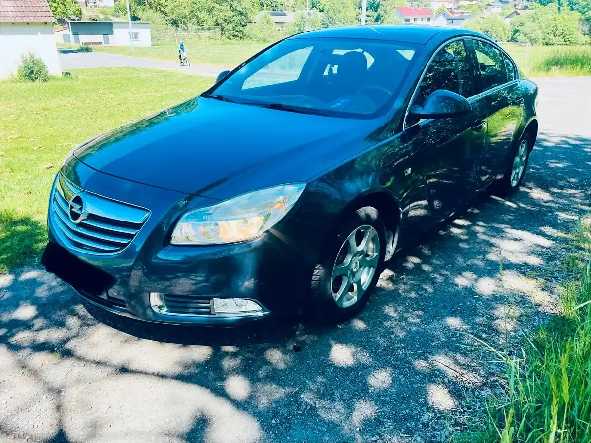 Gebraucht Opel Insignia 140 PS (102 kW) 2009 Blau Limousine