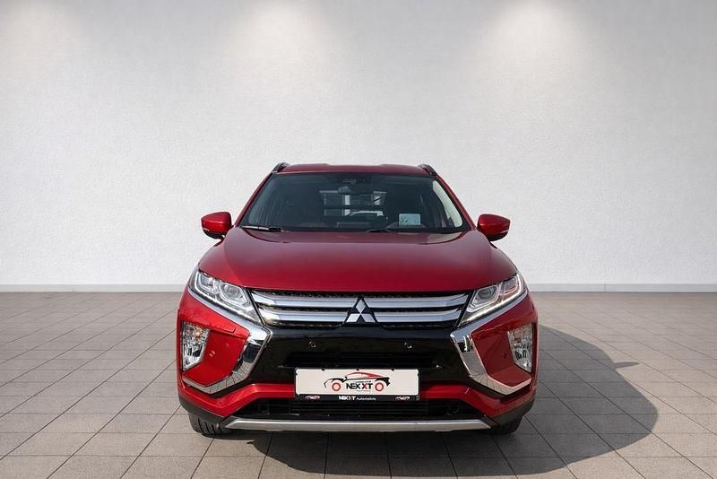 Gebraucht Mitsubishi Eclipse Cross Diamant Edition 163 PS (119 kW) 2018 Red diamond SUV