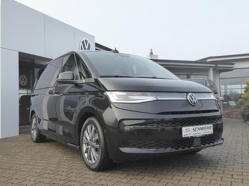 Gebraucht VW Multivan Energetic 150 PS (110 kW) 2022 Deep black perleffekt Van