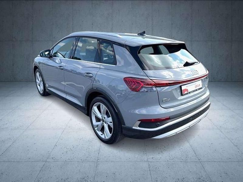 Gebraucht Audi Q4 e-tron Comfort 125 kW (170 PS) 2022 Kieselgrau SUV