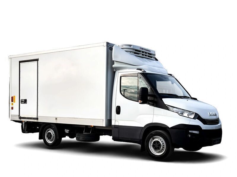 Weiss Gebraucht 2019 Iveco Daily Limousine | 40.249 € - Bild 1/4