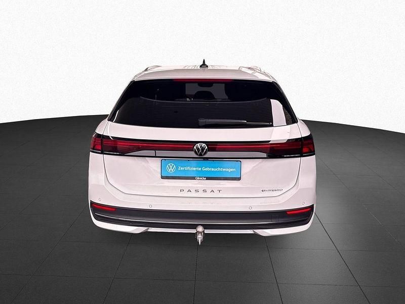 Gebraucht VW Passat Business 150 PS (110 kW) 2025 Pure white Kombi