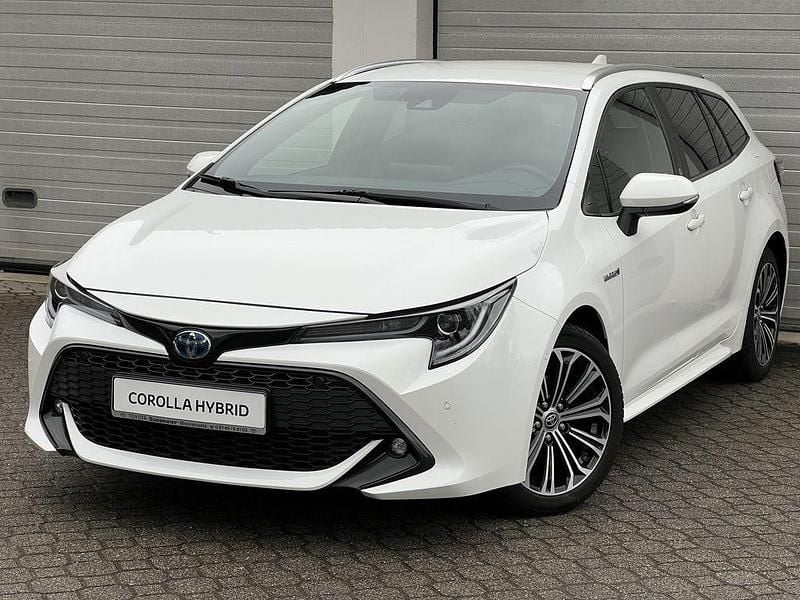 Gebraucht Toyota Corolla Team 122 PS (89 kW) 2020 Weiß Kombi