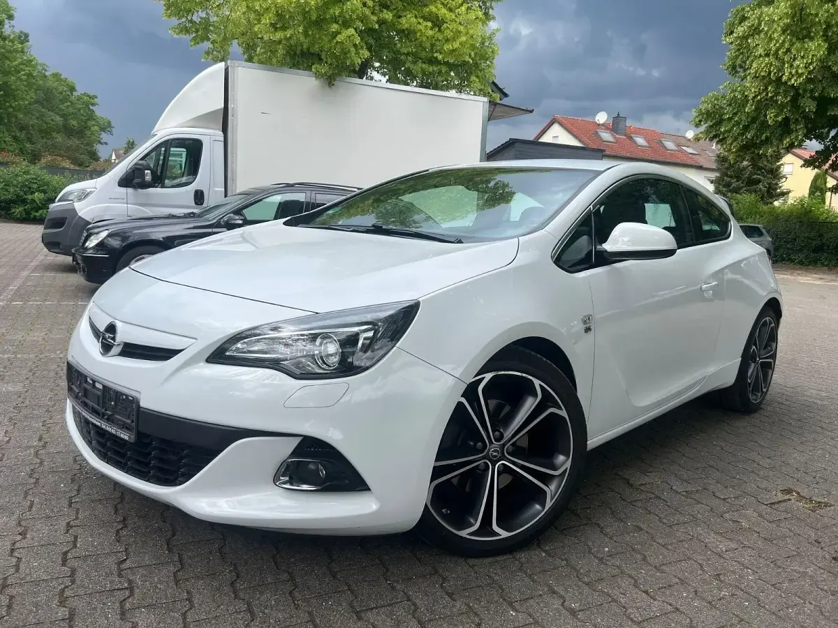 Gebraucht Opel Astra OPC 170 PS (125 kW) 2015 Weiß Coupé