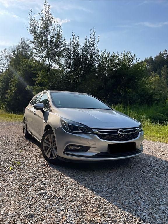 Gebraucht Opel Astra 110 PS (80 kW) 2019 Silber Limousine