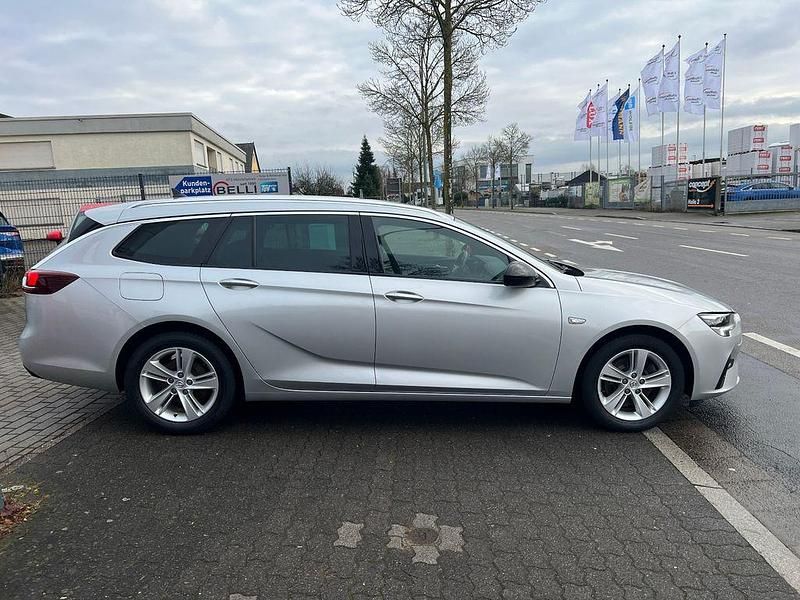 Gebraucht Opel Insignia 122 PS (89 kW) 2023 Silber Kombi