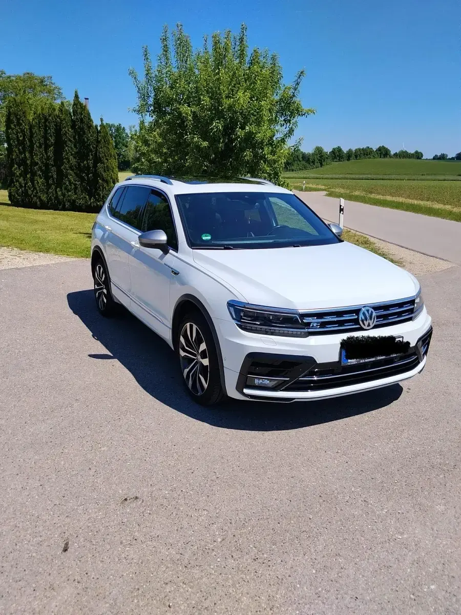 Gebraucht VW Tiguan Allspace 220 PS (161 kW) 2019 Weiß SUV