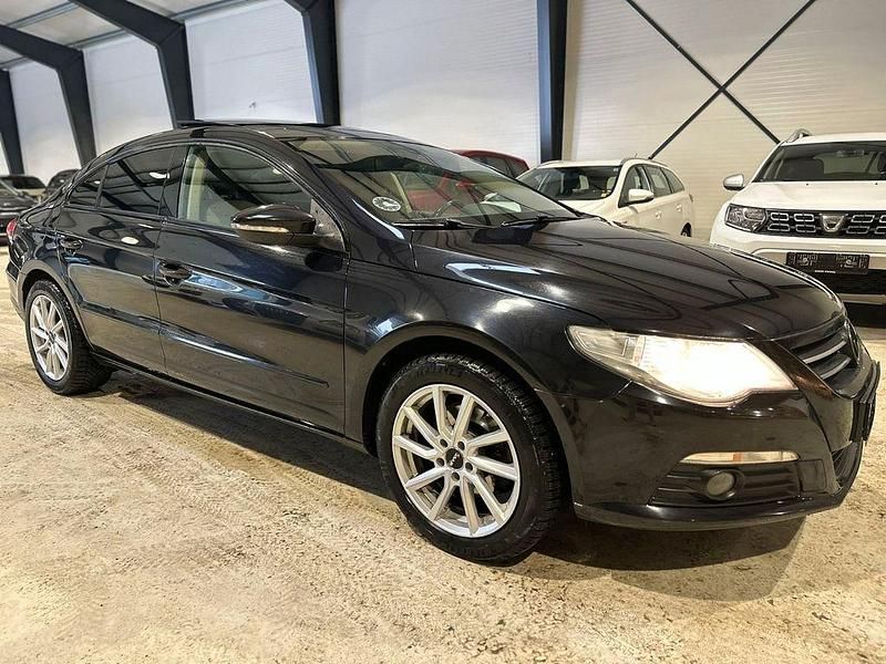 Gebraucht VW Passat Basis 160 PS (117 kW) 2011 Schwarz Limousine