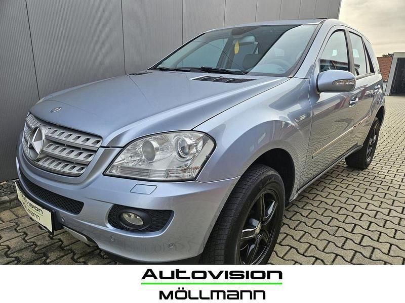 Blau Gebraucht 2006 Mercedes ML280 SUV | 6.980 € (Guter Preis) - Bild 1/4