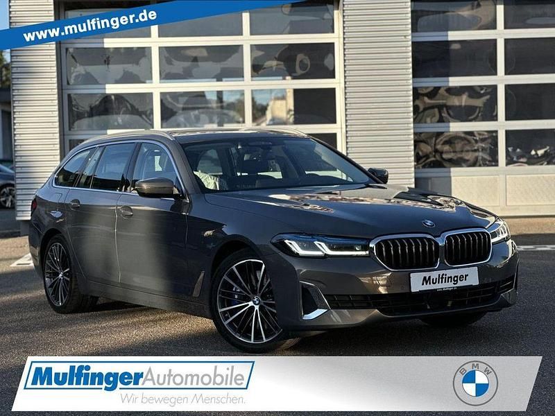 Grau Gebraucht 2022 BMW 540 Performance Limousine | 39.900 € (Guter Preis) - Bild 1/4