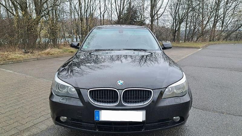 Gebraucht BMW 530 Shadowline 218 PS (160 kW) 2004 Schwarz Kombi