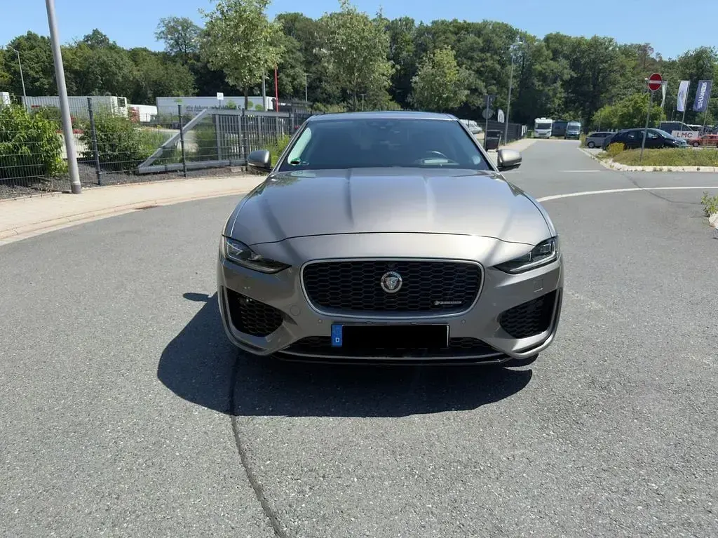 Gebraucht Jaguar XE R-Dynamic 300 PS (220 kW) 2020 Grau Limousine
