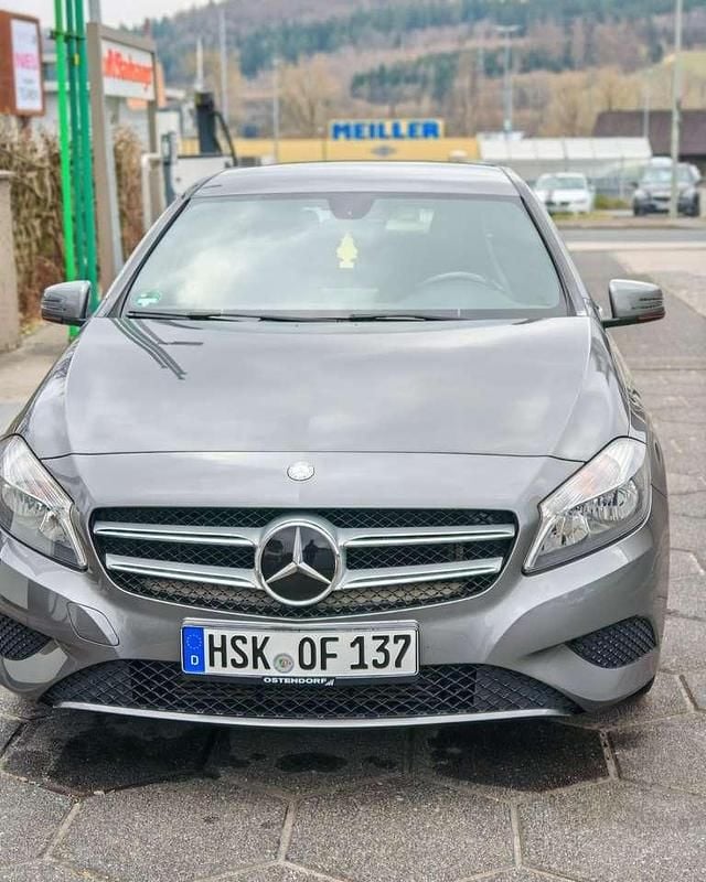 Gebraucht 2013 Mercedes A180 Urban Limousine | 9.500 € (Guter Preis) - Bild 1/4