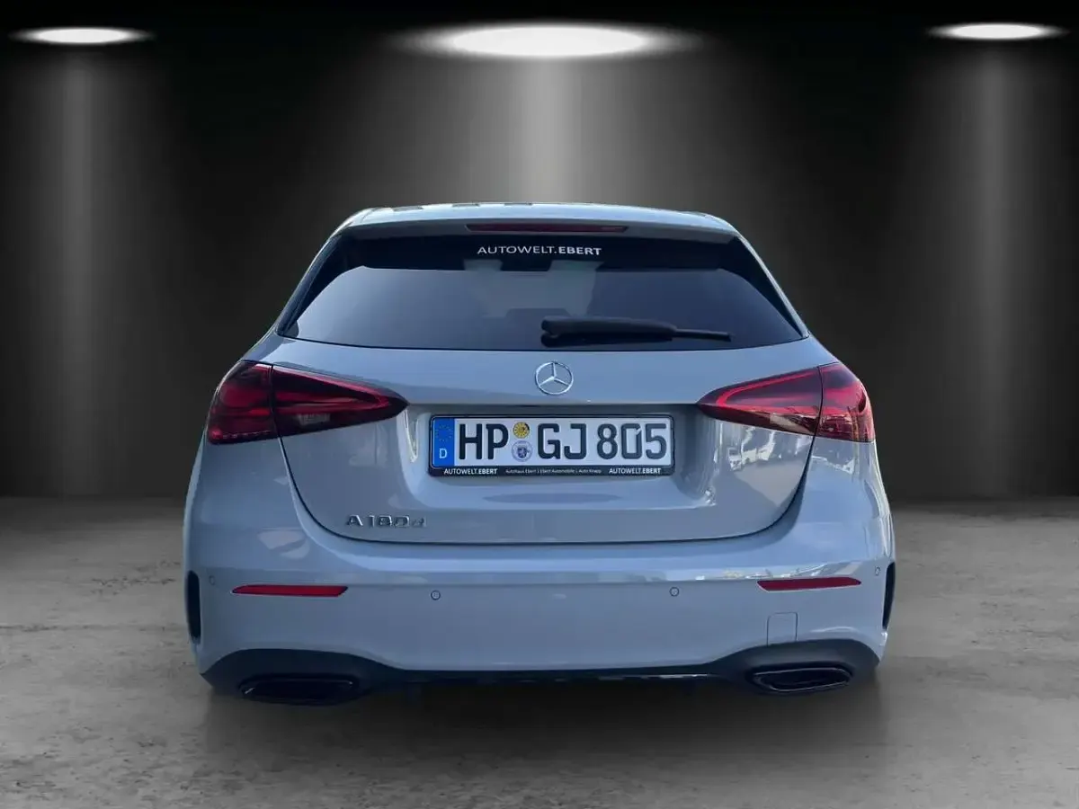 Gebraucht Mercedes A180 AMG 116 PS (85 kW) 2026 Grau Limousine