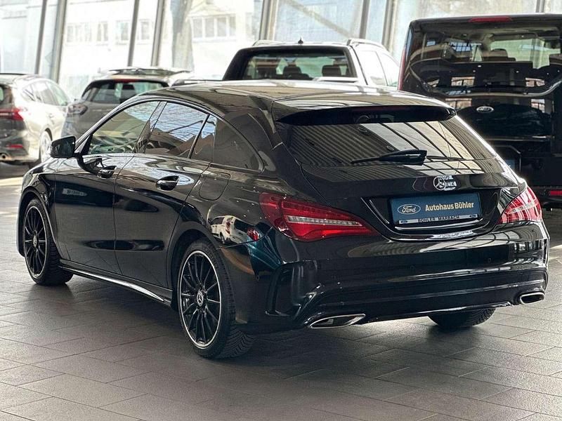 Gebraucht Mercedes CLA200 AMG line 156 PS (114 kW) 2017 Kosmosschwarz  metalliclack Kombi