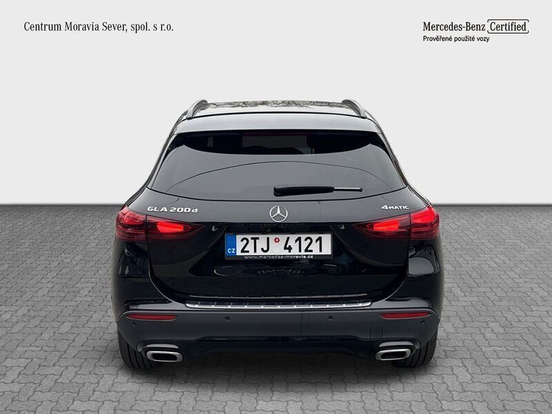 Gebraucht Mercedes GLA200 150 PS (110 kW) 2023 Schwarz SUV