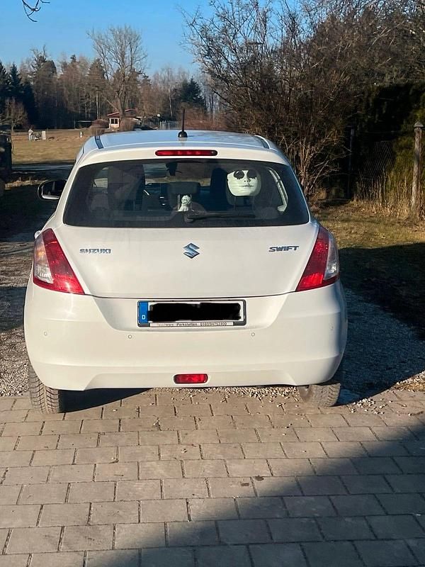 Gebraucht Suzuki Swift 2016 Weiß Kleinwagen