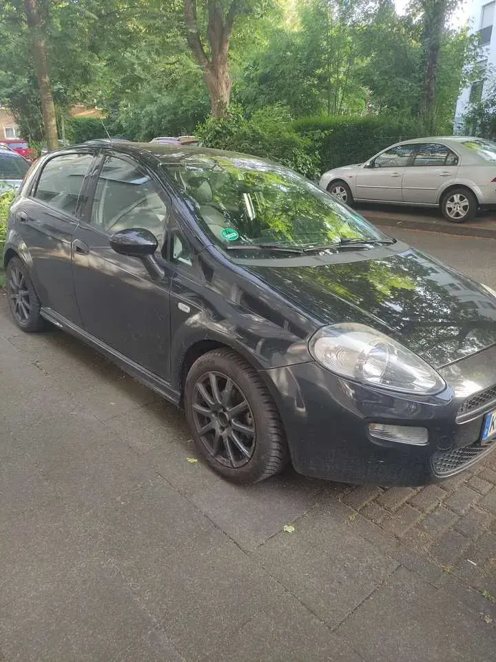 Gebraucht Fiat Punto Evo Dynamic 86 PS (63 kW) 2011 Schwarz Kleinwagen