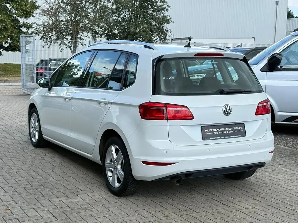 Gebraucht VW Golf VII Comfortline 110 PS (80 kW) 2014 Weiß Limousine