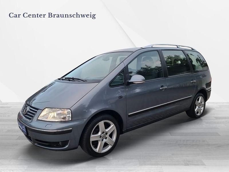 Grau Gebraucht 2008 VW Sharan Exclusive Van / Kleinbus | 7.999 € - Bild 1/4