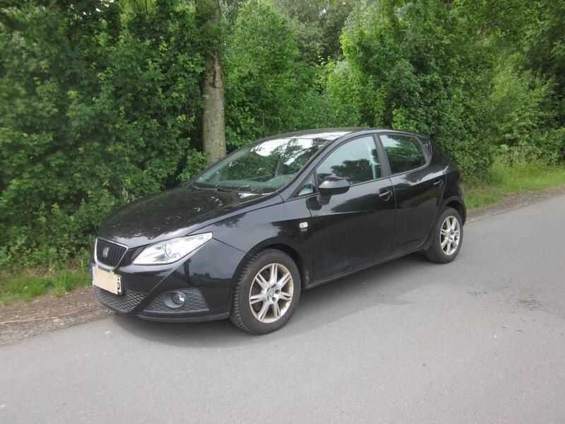 Schwarz Gebraucht 2010 Seat Ibiza Limousine | 4.200 € - Bild 1/4