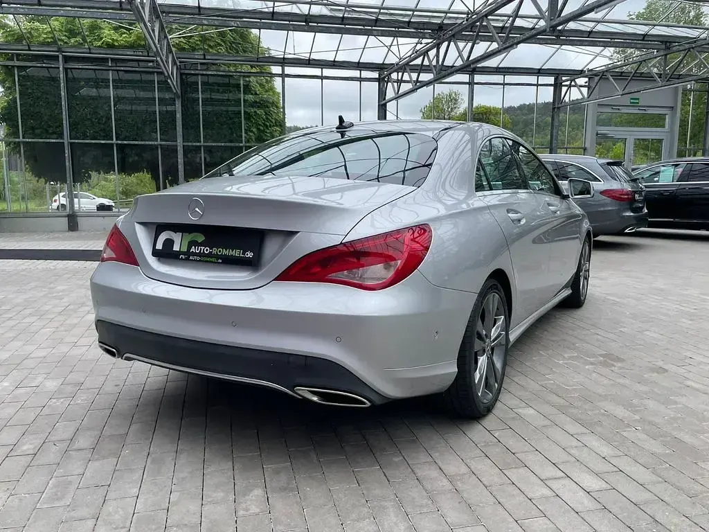 Gebraucht Mercedes CLA200 Urban 156 PS (114 kW) 2018 Silber Limousine