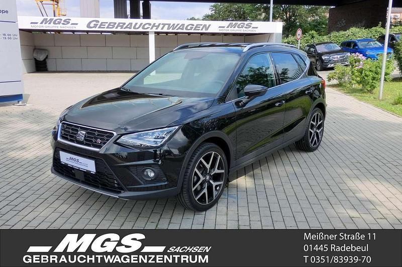 Mitternachtsschwarz Gebraucht 2020 Seat Arona FR SUV | 18.950 € (Fairer Preis) - Bild 1/4