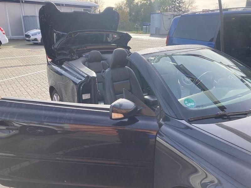 Schwarz Gebraucht 2006 Volvo C70 Summum Cabrio | 3.500 € (Superpreis) - Bild 1/4