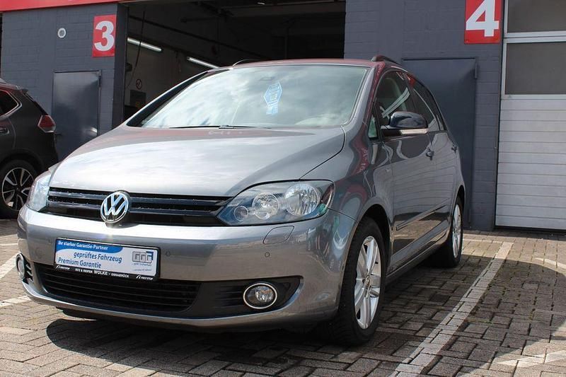 Grau Gebraucht 2012 VW Golf VII Match Limousine | 8.500 € (Fairer Preis) - Bild 1/4