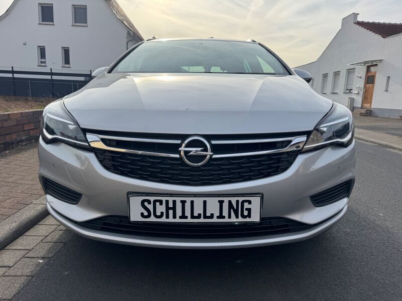 Silber Gebraucht 2019 Opel Astra Edition Kombi | 6.999 € (Superpreis) - Bild 1/4