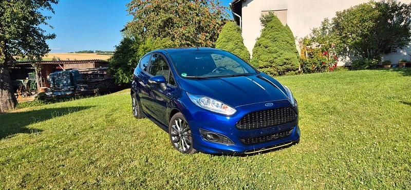 Blau Gebraucht 2016 Ford Fiesta ST-Line Kleinwagen | 6.299 € (Guter Preis) - Bild 1/4