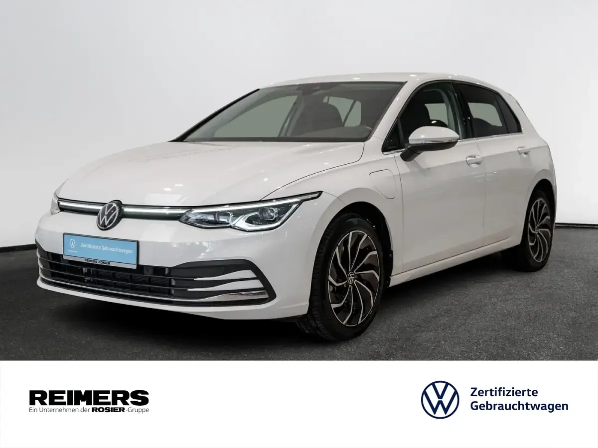 Używany VW Golf VIII Style 204 KM (150 kW) 2022 Sedan/Limuzyna