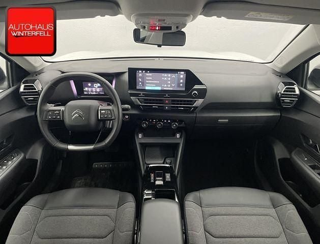 Second-hand Citroën C4 Feel 131 CP (96 kW) 2023 Alb SUV