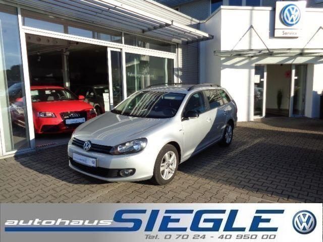Silber metallic Gebraucht 2013 VW Golf VI Business Kombi | 10.780 € - Bild 1/4