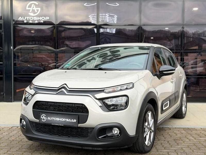 Grau Gebraucht 2022 Citroën C3 Feel Limousine | 9.990 € (Guter Preis) - Bild 1/4