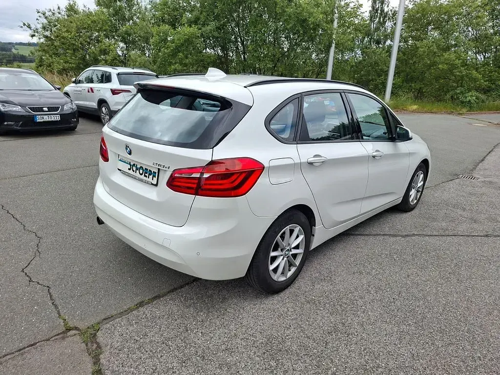 Gebraucht BMW 218 Active Tourer 150 PS (110 kW) 2015 Weiß Van / Kleinbus