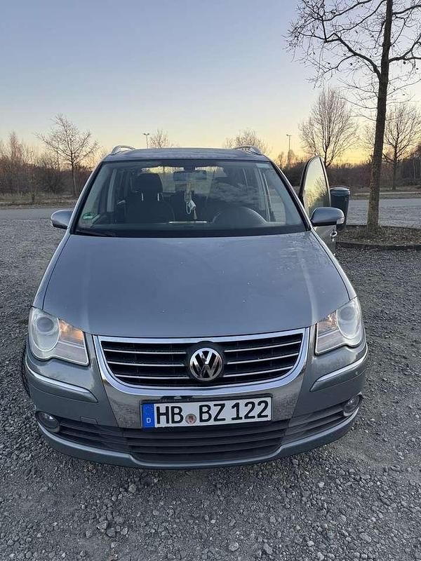 Gebraucht VW Touran Highline 105 PS (77 kW) 2009 Grau Van / Kleinbus