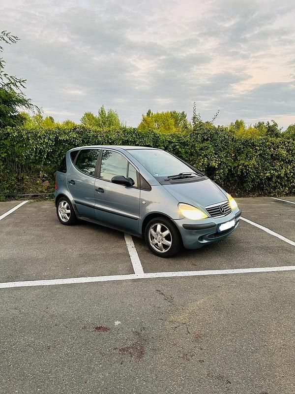 Gebraucht Mercedes A160 102 PS (75 kW) 2004 Blau Kleinwagen
