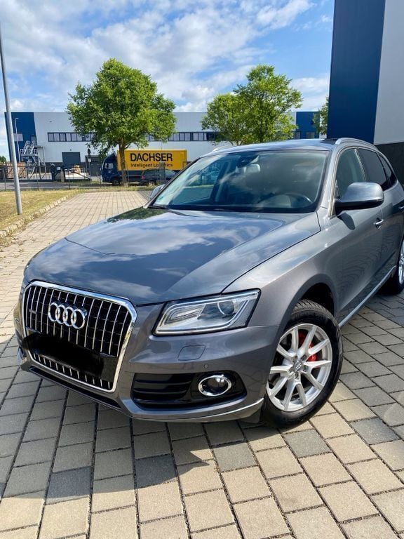 Grau Gebraucht 2012 Audi Q5 Sport SUV | 11.500 € (Superpreis) - Bild 1/4