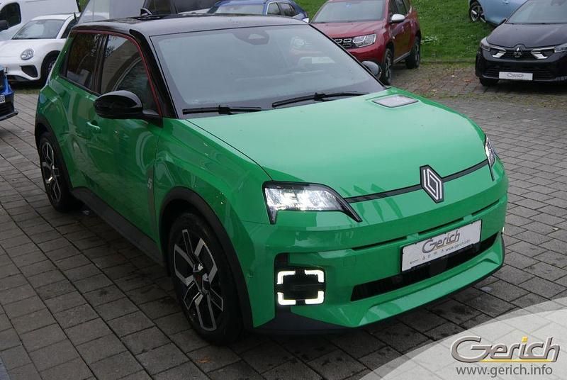 Gebraucht Renault 5 E-Tech Komfort 110 kW (150 PS) 2024 Grün Limousine